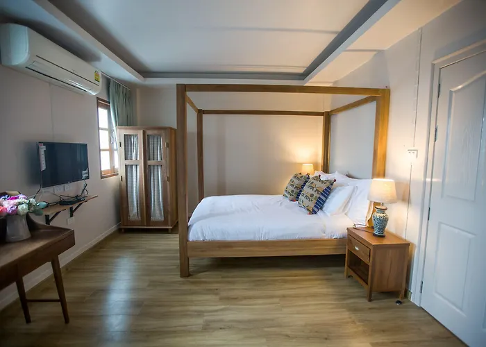 Vera Nidhra - Self Check-in After 6pm 4* Bangkok