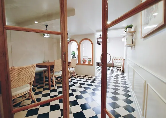 Bed & Breakfast Vera Nidhra - Self Check-in After 6pm 4*